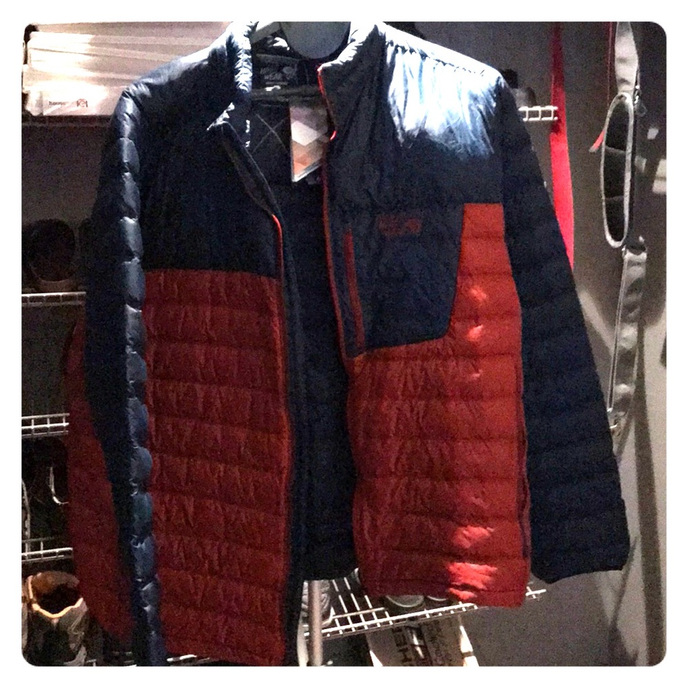 Men's Mountain Hardwear lightweight down jacket